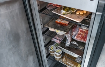 Update: FASFC Circular 24/01/2025 regarding the storage temperature and duration of foodstuffs in retail.